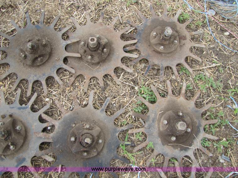 image for item 8540 John Deere 7000 six row no-till planter