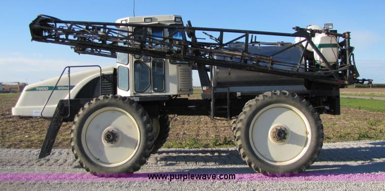 image for item 8571 1997 Willmar Ranger 7200 self propelled sprayer