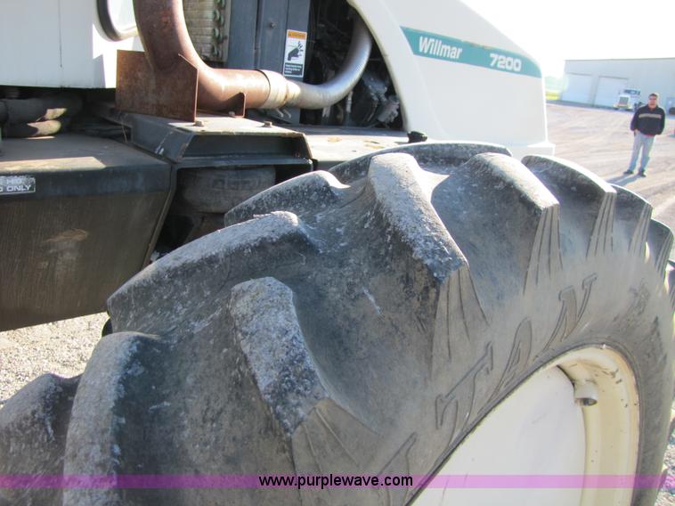 image for item 8571 1997 Willmar Ranger 7200 self propelled sprayer