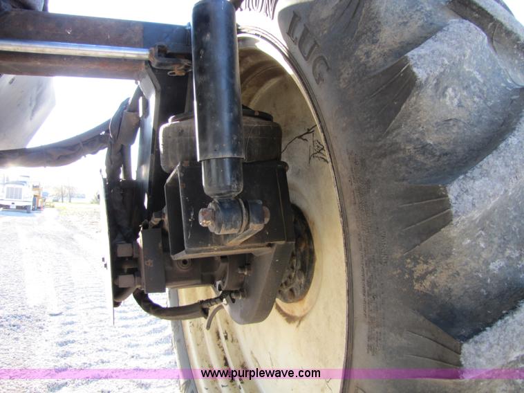 image for item 8571 1997 Willmar Ranger 7200 self propelled sprayer