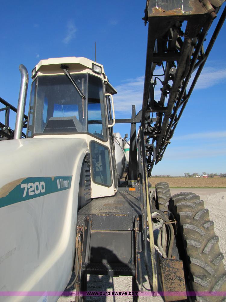 image for item 8571 1997 Willmar Ranger 7200 self propelled sprayer