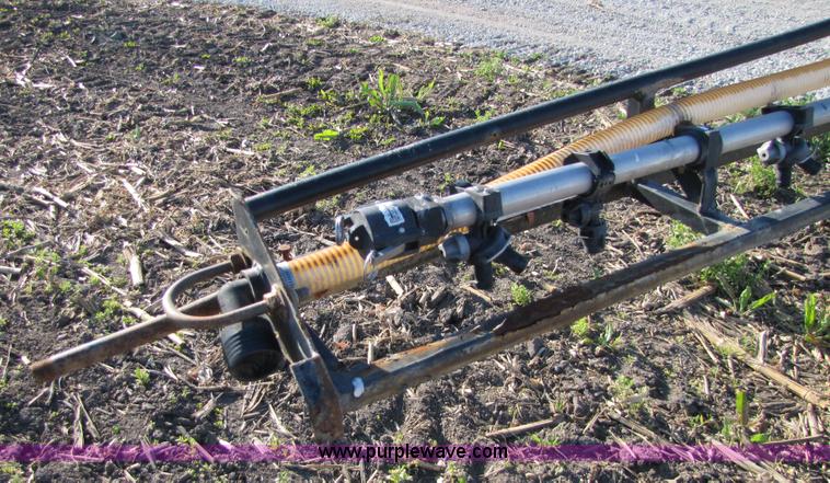 image for item 8571 1997 Willmar Ranger 7200 self propelled sprayer