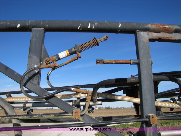 image for item 8571 1997 Willmar Ranger 7200 self propelled sprayer