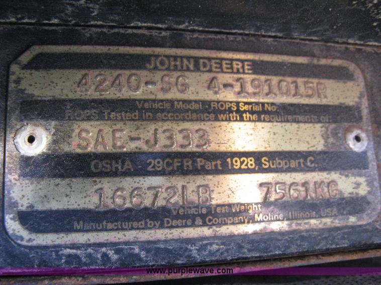 image for item 9059 John Deere 4240 tractor