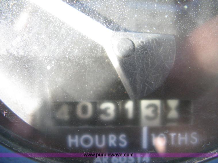 image for item 9059 John Deere 4240 tractor