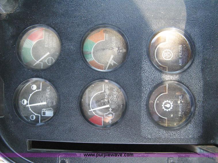 image for item 9059 John Deere 4240 tractor