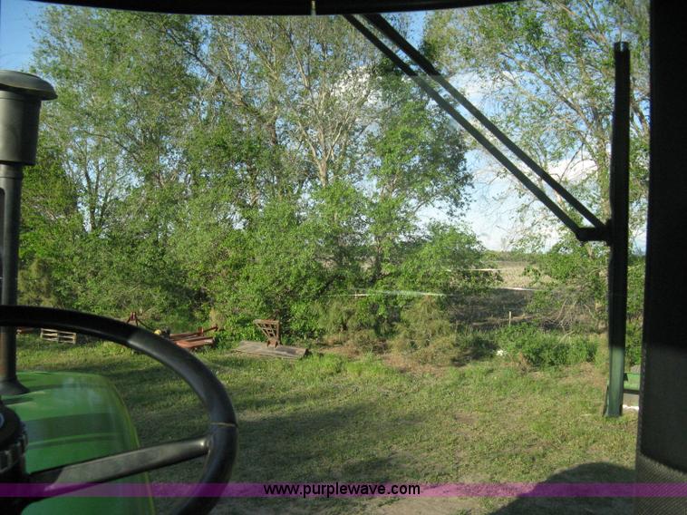 image for item 9059 John Deere 4240 tractor