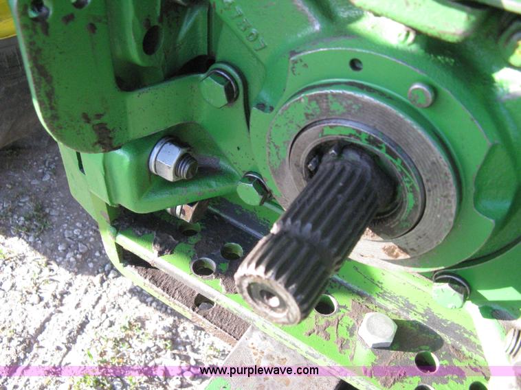 image for item 9059 John Deere 4240 tractor