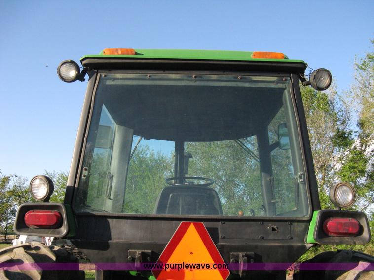 image for item 9059 John Deere 4240 tractor