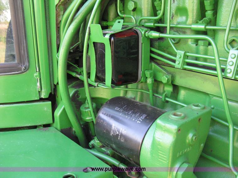 image for item 9059 John Deere 4240 tractor