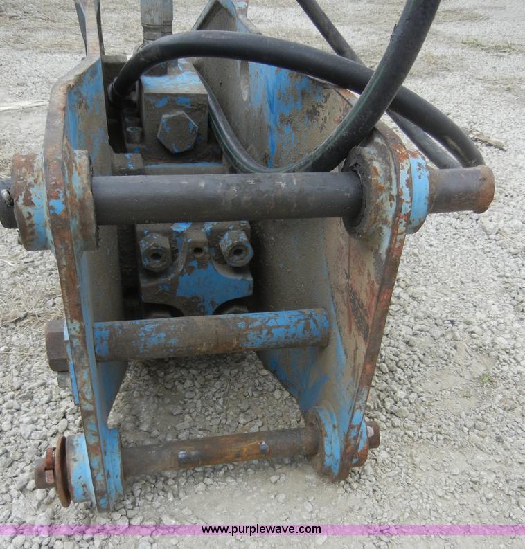 image for item 2386 Okada 304B hydraulic breaker