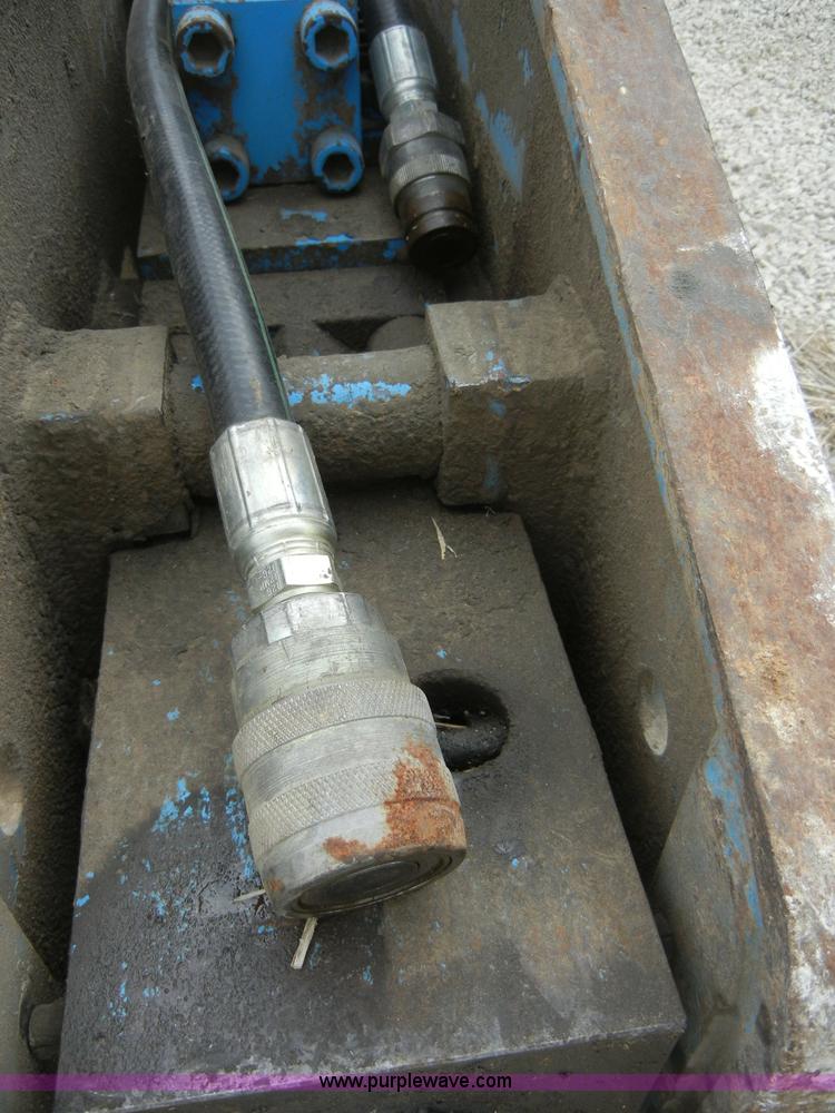 image for item 2386 Okada 304B hydraulic breaker