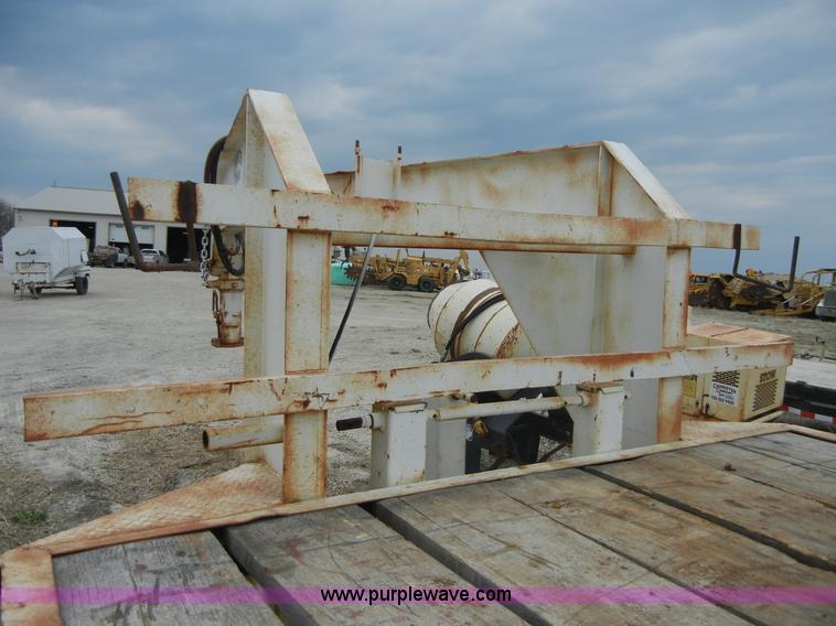 image for item 2388 1992 goose neck trailer