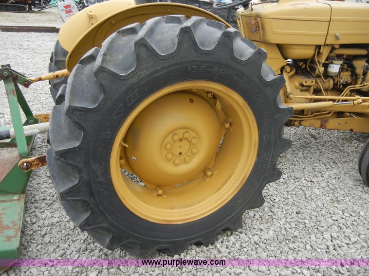 image for item 2394 Ford tractor