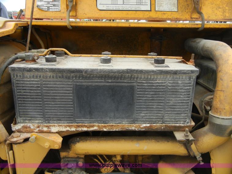 image for item 2394 Ford tractor