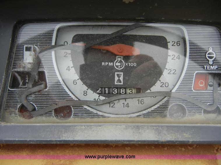 image for item 2394 Ford tractor