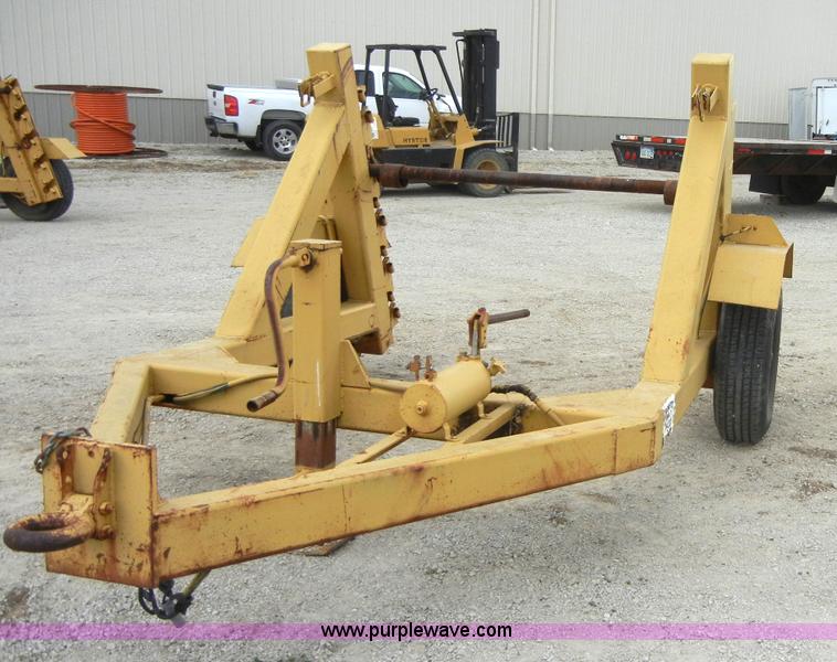 image for item 2400 Shop built reel trailer