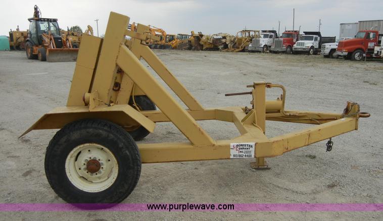 image for item 2400 Shop built reel trailer
