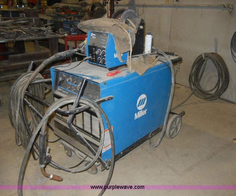 image for item 2407 Miller Dimension 452 MIG welder