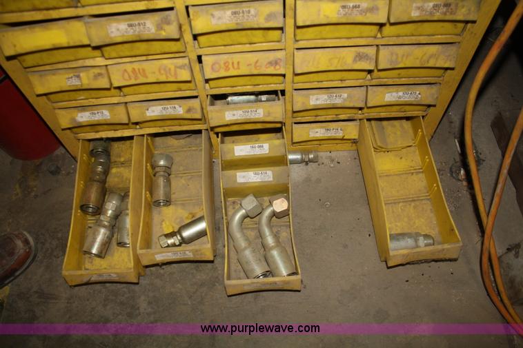 Weatherhead hydraulic hose fitting in Topeka, KS Item 2432