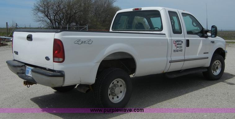 image for item 4852 1999 Ford F350 Super Duty pickup truck