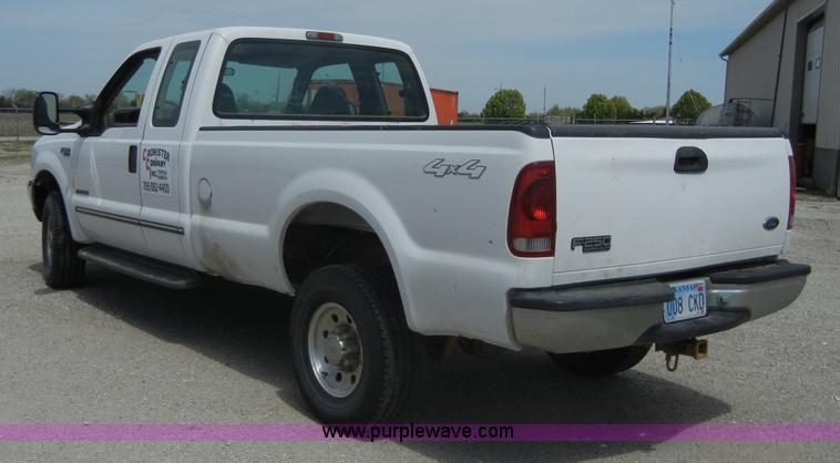image for item 4852 1999 Ford F350 Super Duty pickup truck
