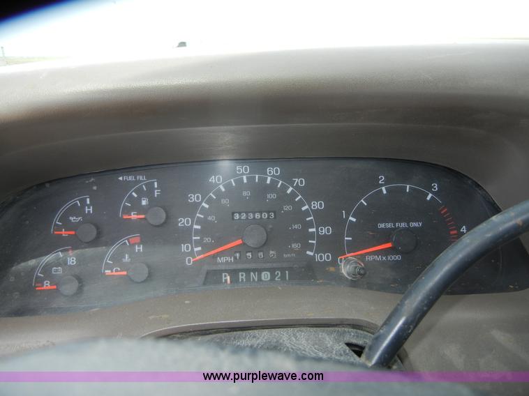 image for item 4852 1999 Ford F350 Super Duty pickup truck