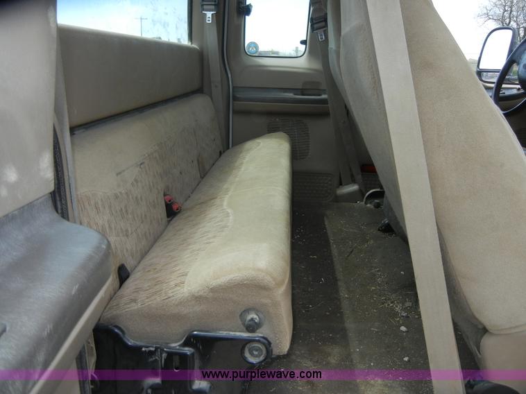 image for item 4852 1999 Ford F350 Super Duty pickup truck