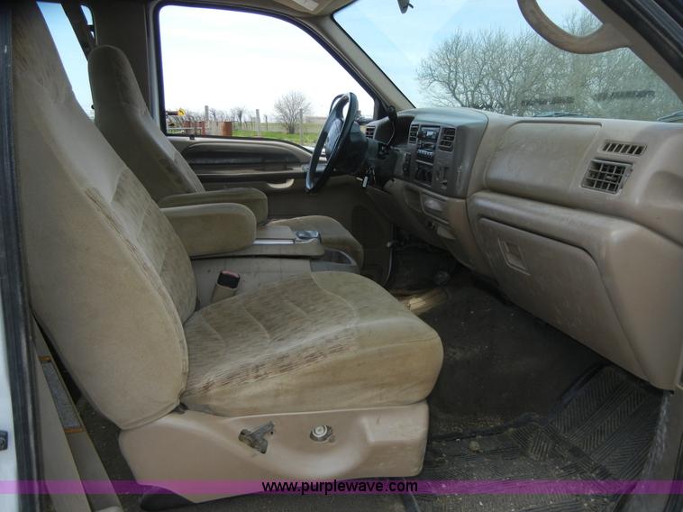 image for item 4852 1999 Ford F350 Super Duty pickup truck