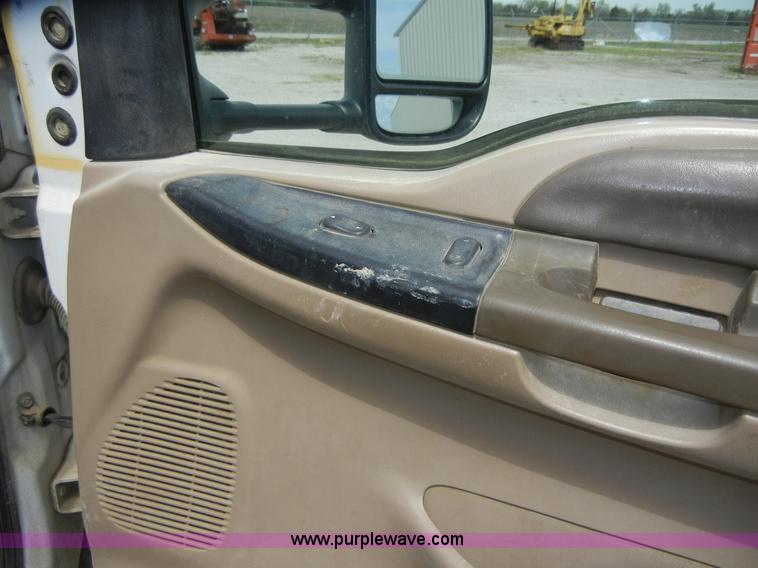 image for item 4852 1999 Ford F350 Super Duty pickup truck