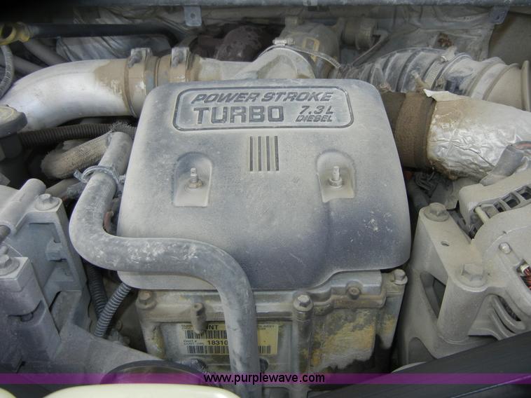 image for item 4852 1999 Ford F350 Super Duty pickup truck