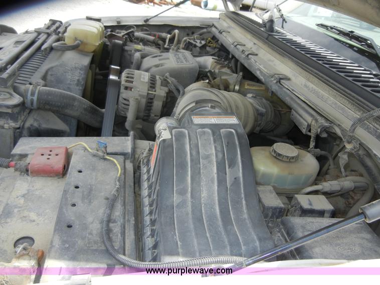 image for item 4852 1999 Ford F350 Super Duty pickup truck