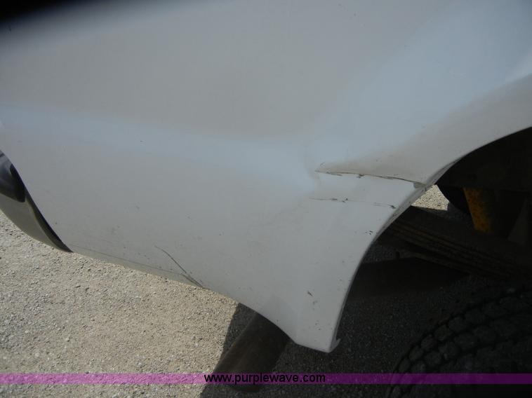 image for item 4852 1999 Ford F350 Super Duty pickup truck