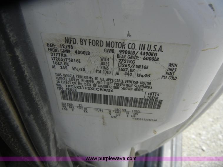 image for item 4852 1999 Ford F350 Super Duty pickup truck