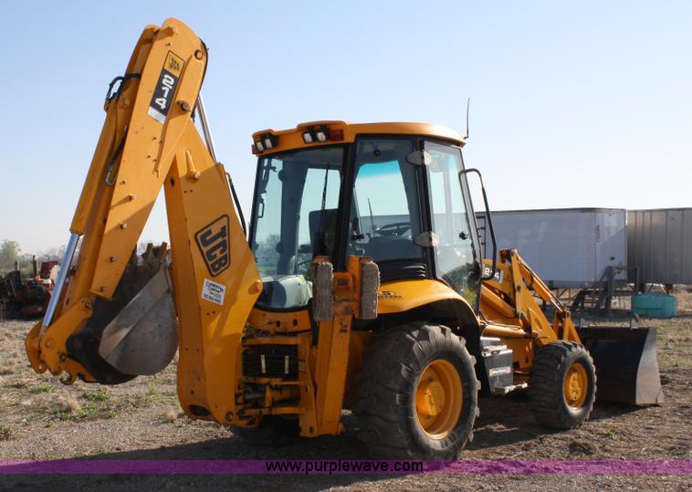 image for item 4880 2006 JCB 214 backhoe