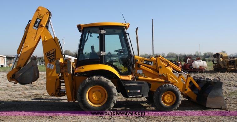 image for item 4880 2006 JCB 214 backhoe