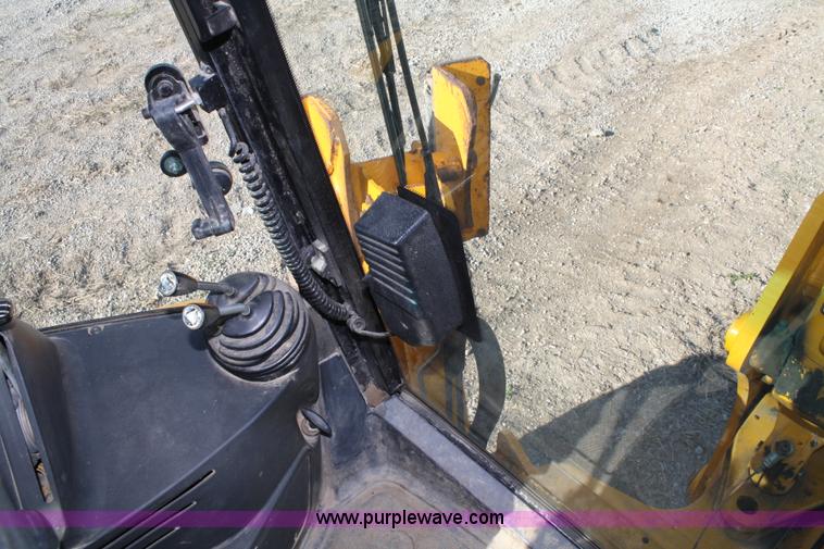 image for item 4880 2006 JCB 214 backhoe