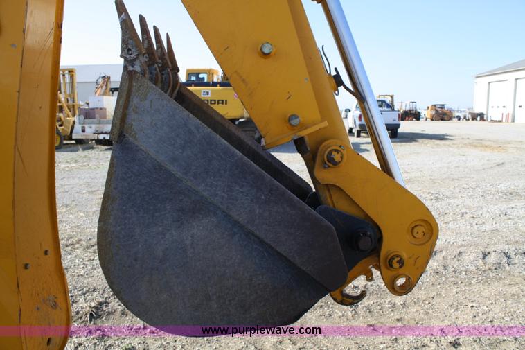 image for item 4880 2006 JCB 214 backhoe