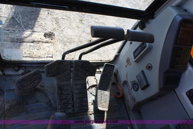 image for item 4881 2005 Hyundai 210 LC7 excavator