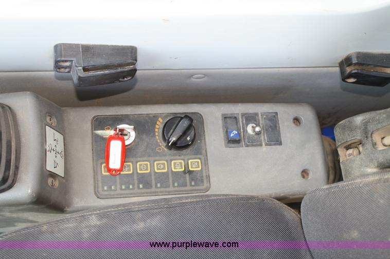 image for item 4881 2005 Hyundai 210 LC7 excavator