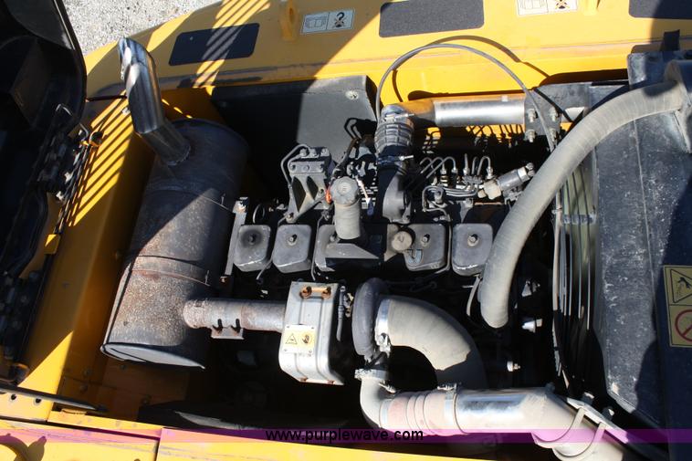 image for item 4881 2005 Hyundai 210 LC7 excavator