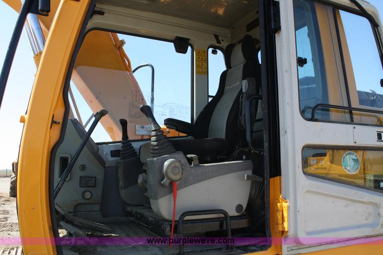 image for item 4882 2006 Hyundai 140 LC7 excavator