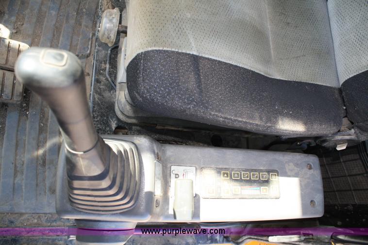 image for item 4882 2006 Hyundai 140 LC7 excavator