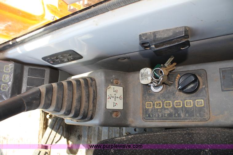 image for item 4882 2006 Hyundai 140 LC7 excavator