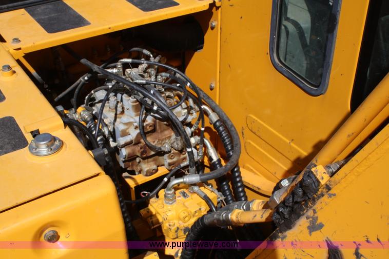 image for item 4882 2006 Hyundai 140 LC7 excavator