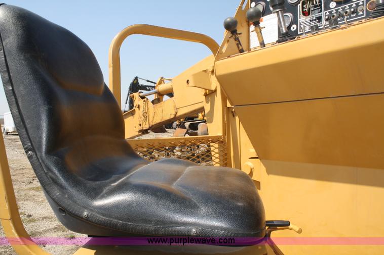image for item 4885 1989 Vermeer T650 trencher