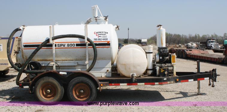 image for item 4888 2000 Maxey SPV 800 vac unit on trailer