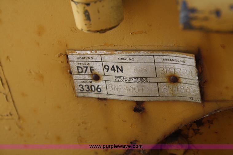 image for item 4889 1972 Caterpillar D7F dozer