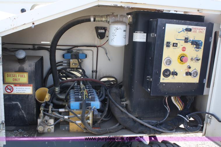 image for item 4890 1998 Terex TB50 boom lift