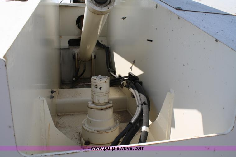 image for item 4890 1998 Terex TB50 boom lift